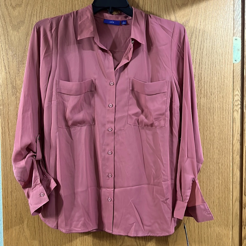 Apt. 9 women’s long sleeve blouse, size large.